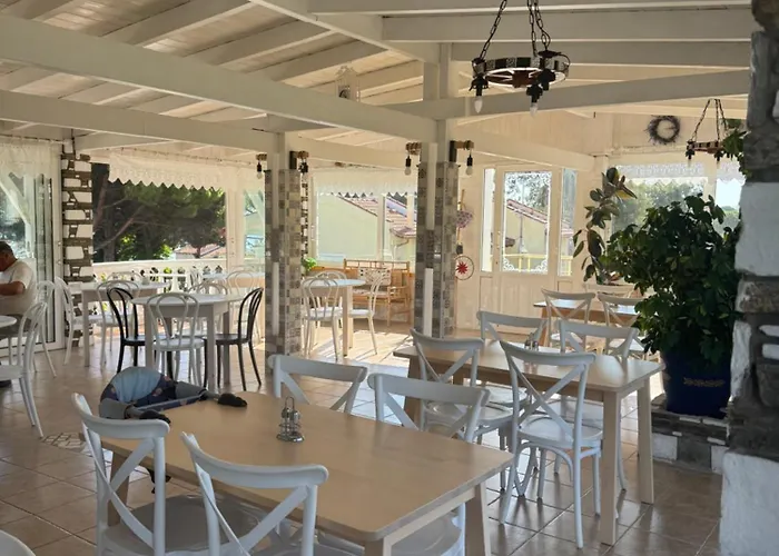 Hotel Diaporos