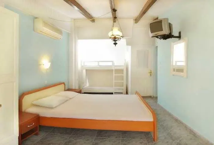 Hotel Diaporos