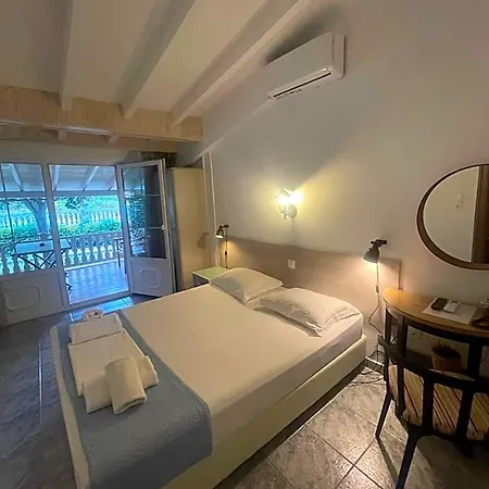 Diaporos Hotel Vourvourou