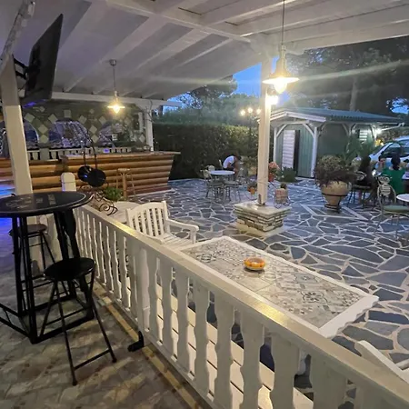 Diaporos Hotel 3*
