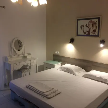 Hotel Diaporos