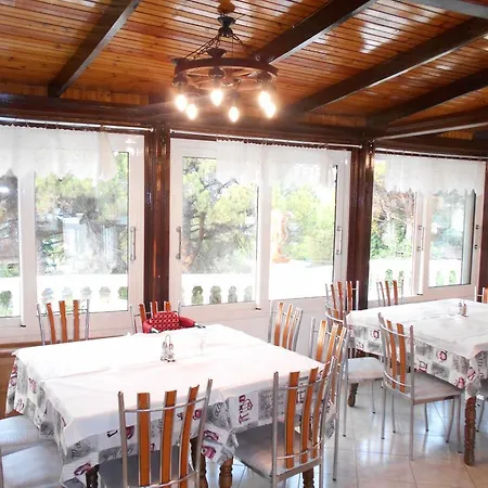 Hotel Diaporos