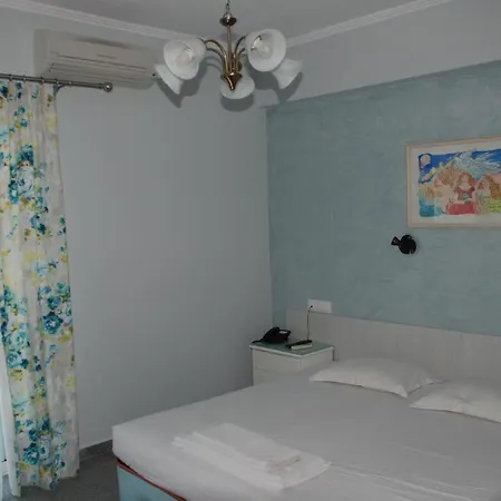 Hotel Diaporos 3*