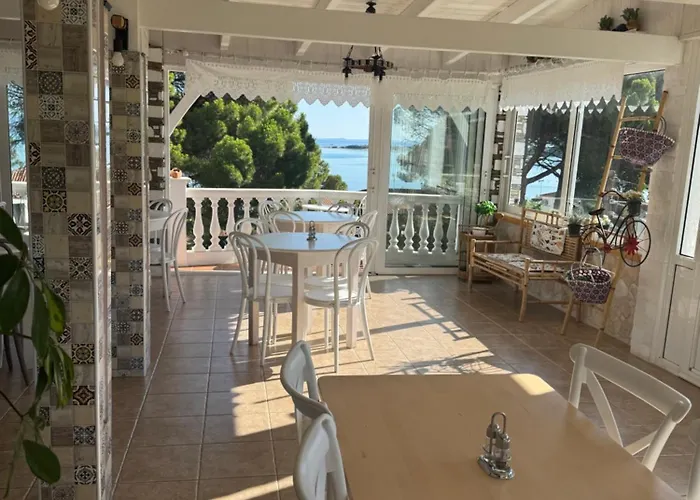 Diaporos Szálloda 3*